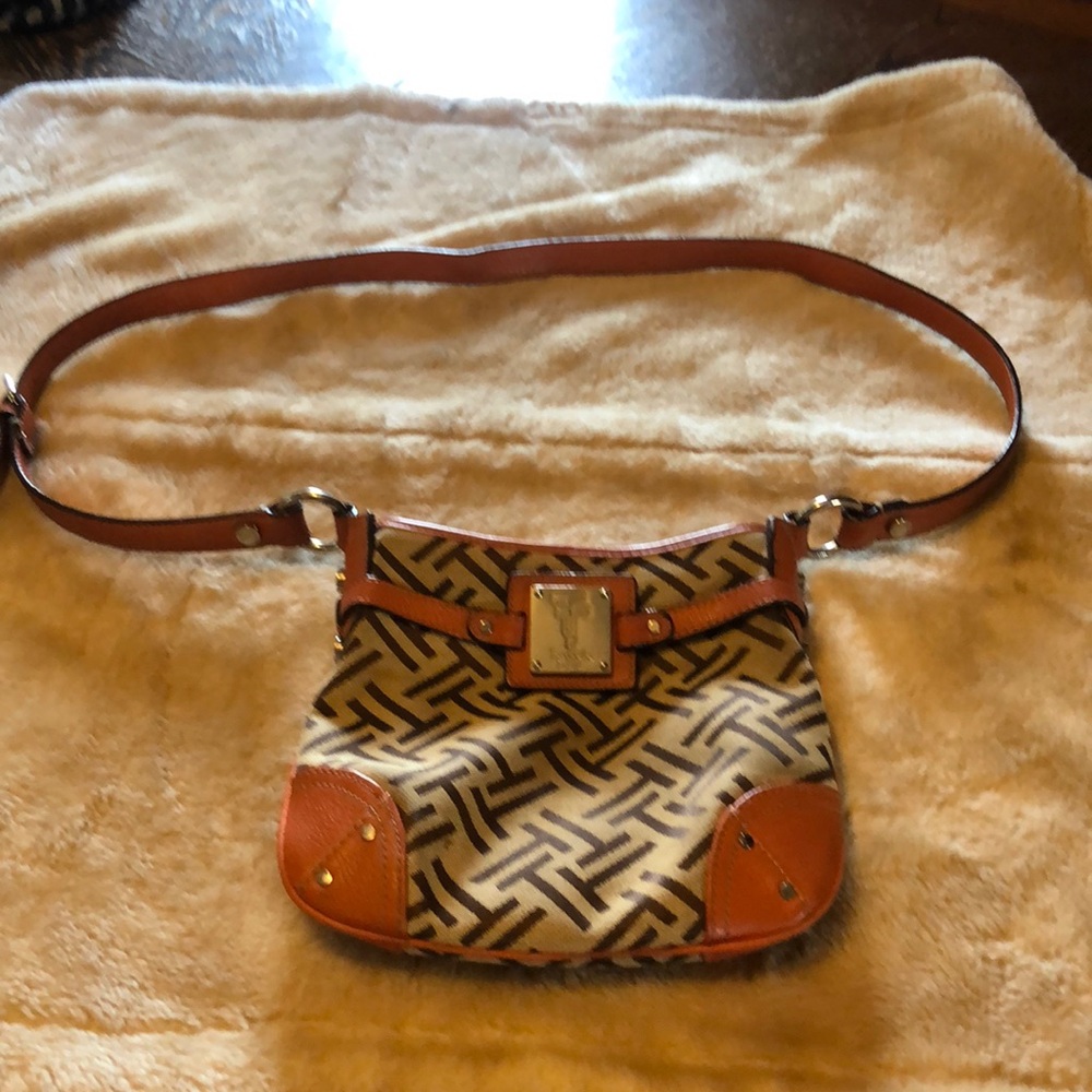 Tignanello purse p3004